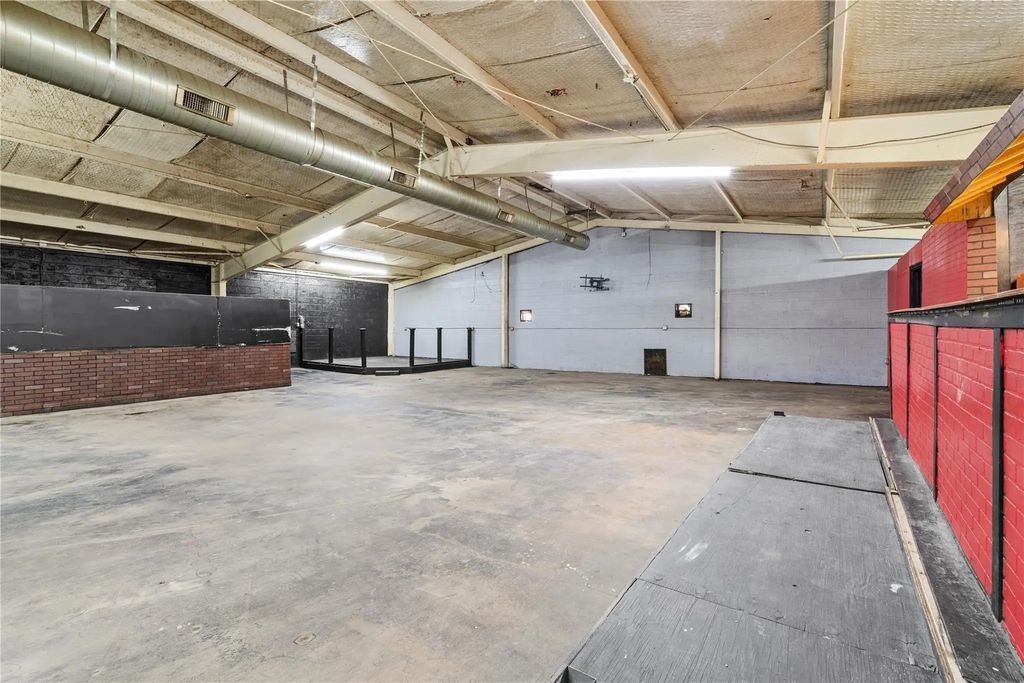 125 Burrell Drive B, Dallas