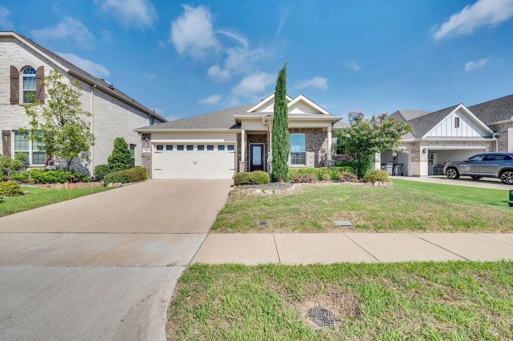 1104 Garden Grove Lane, Forney