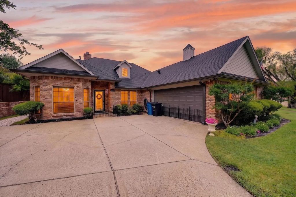 104 Easterner Place, Rockwall