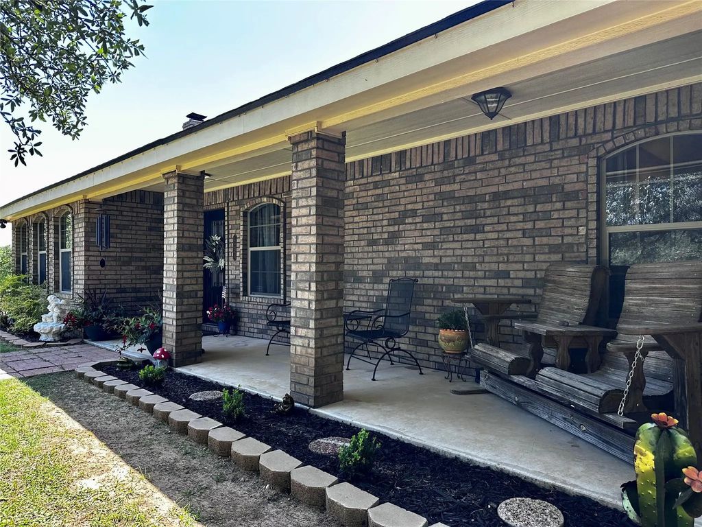 15541 County Road 409, Cisco