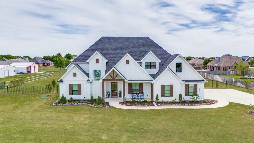 2255 County Road 377, Van Alstyne