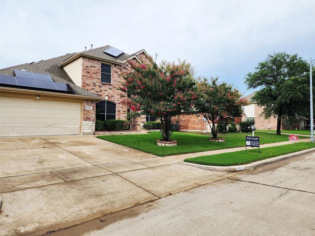 1024 Fair Oaks Drive, Grand Prairie