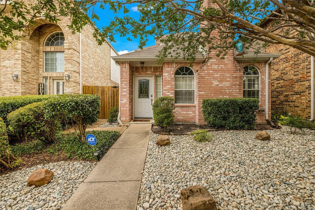 6011 Barrington Court, Dallas