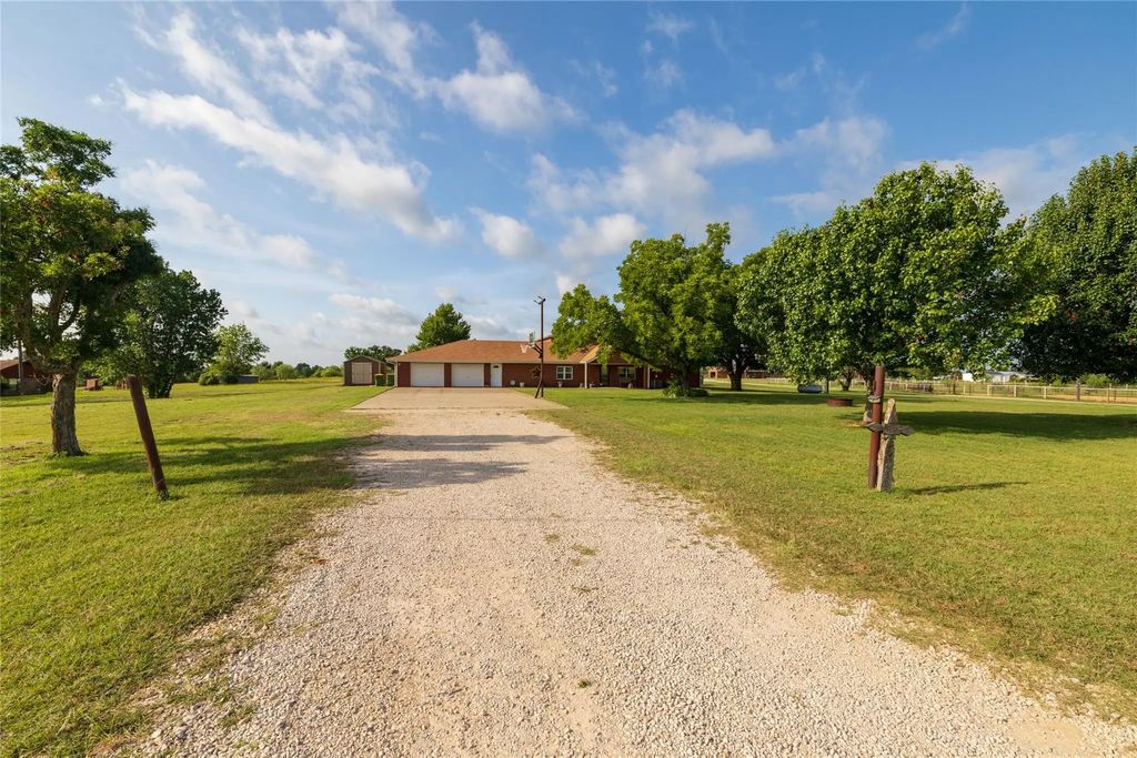 448 County Road 4287, Decatur