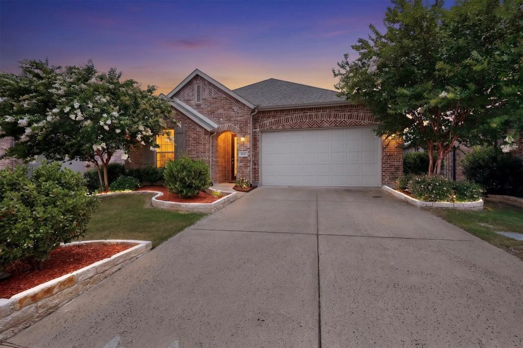 1901 Bishop Barrel Lane, Wylie