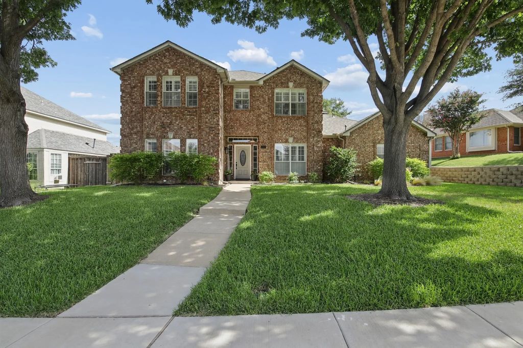 2717 Carmel Drive, Carrollton