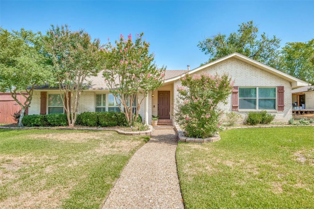 6607 Roundrock Road, Dallas