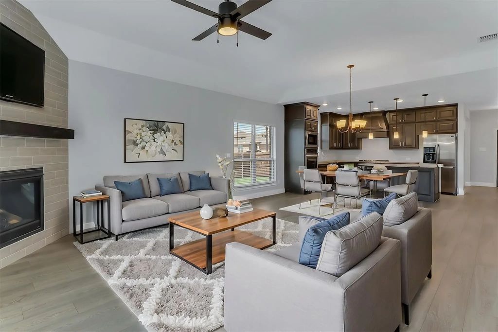 4025 Mockingbird Lane, Melissa