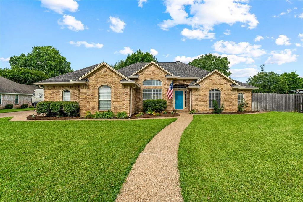 490 Dal Paso Drive, Robinson