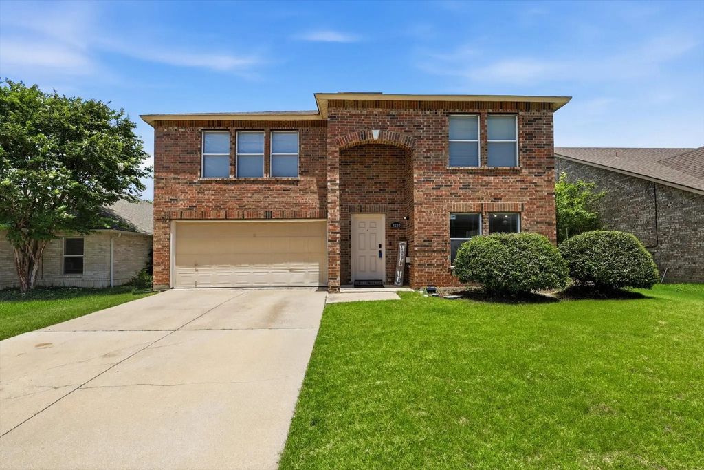 4209 Birch Creek Road, Fort Worth