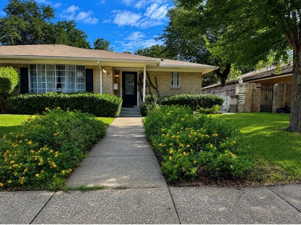 9022 Villa Park Circle, Dallas