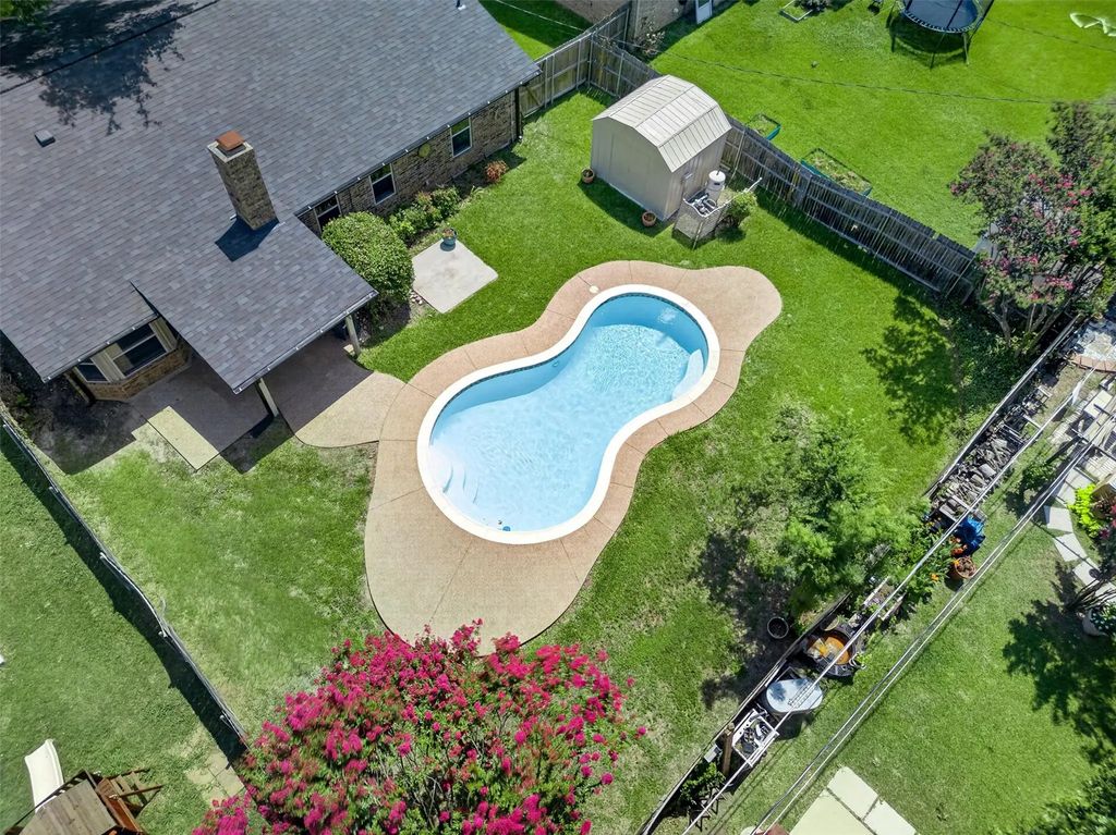 8237 Saint Patrick Street, North Richland Hills