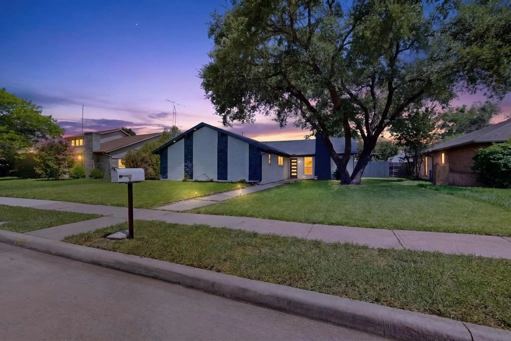 1807 Auburn Drive, Richardson