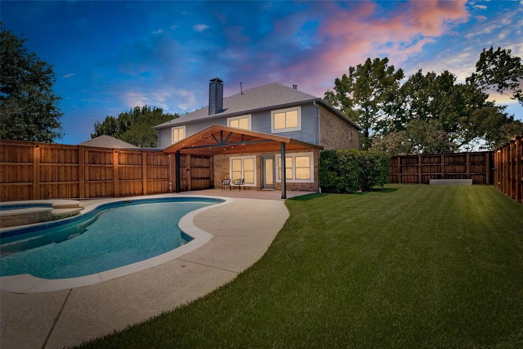 1318 Newport Drive, Carrollton