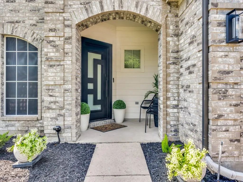 3251 Yeltes, Grand Prairie