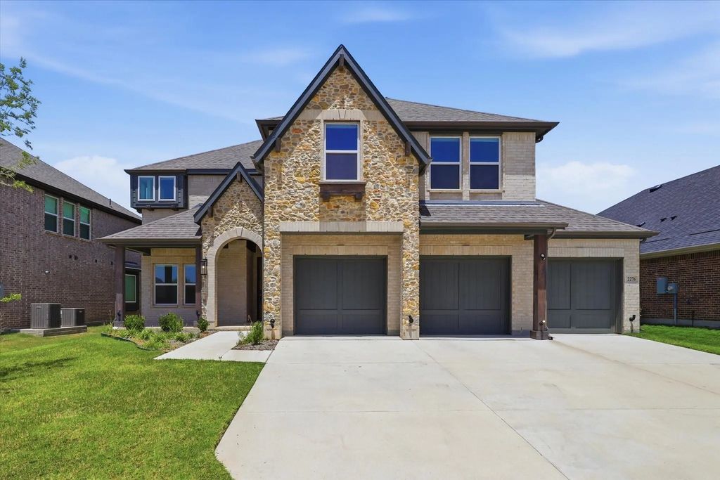 2276 Valencia Drive, Little Elm