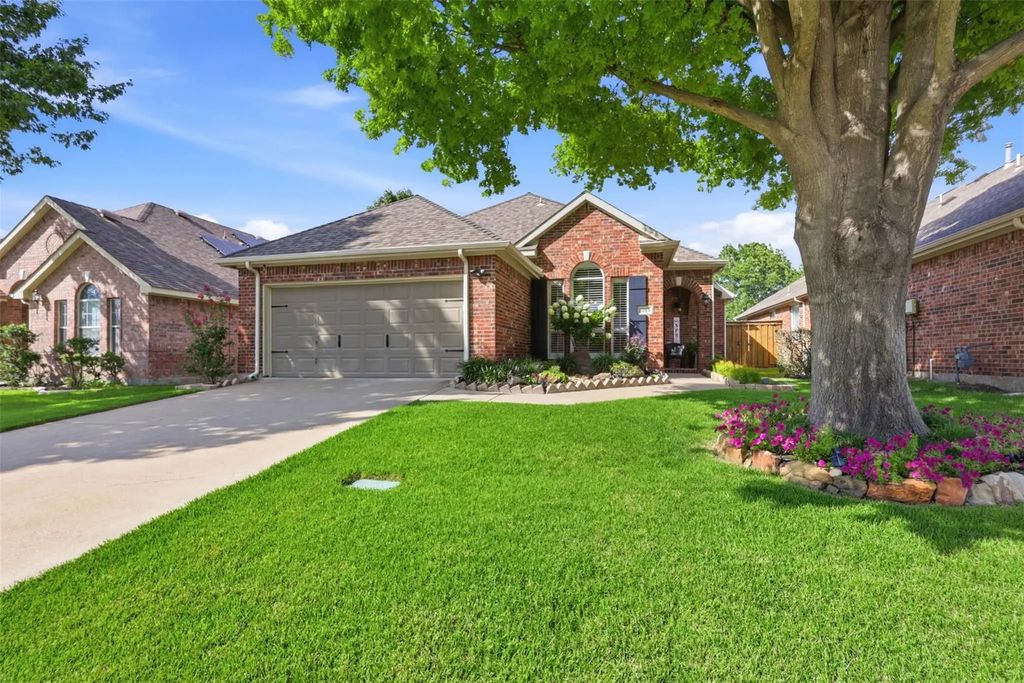 8813 Edinburgh Lane, Rowlett
