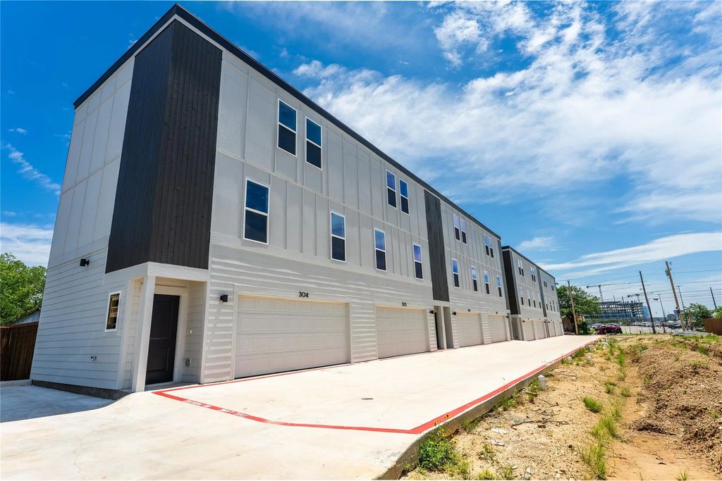 2025 Empire Central Drive 304, Dallas