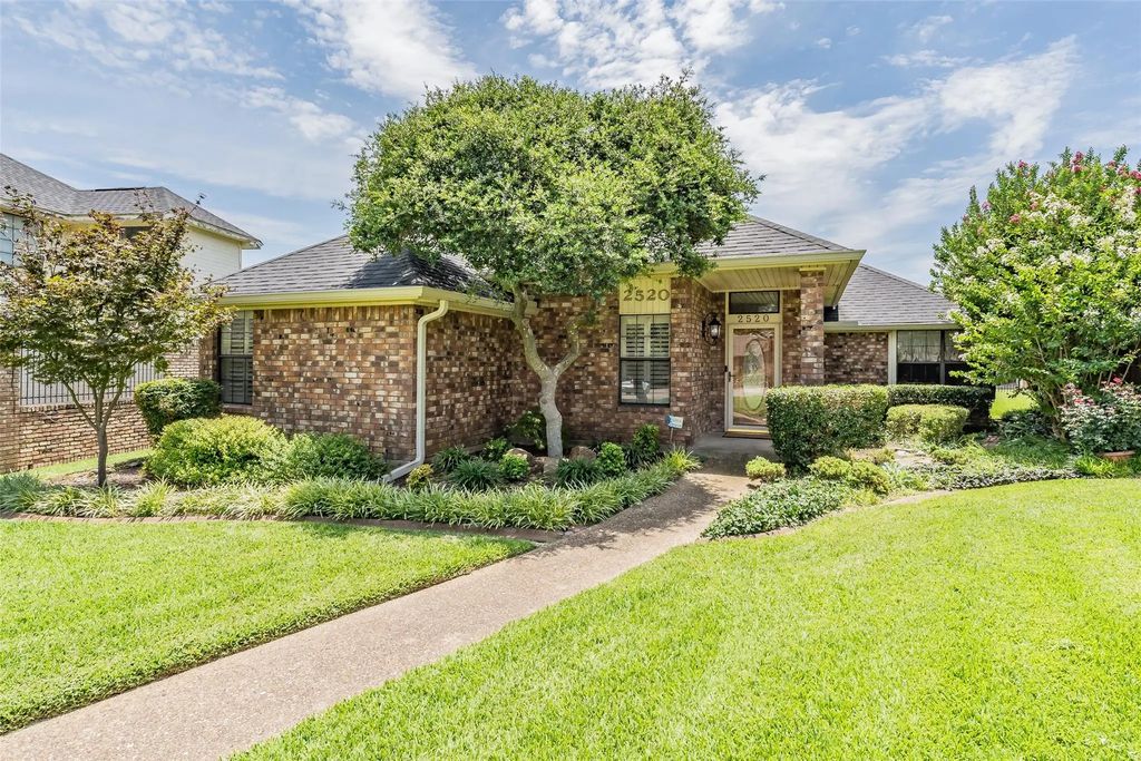 2520 Pecan Grove Court, Irving