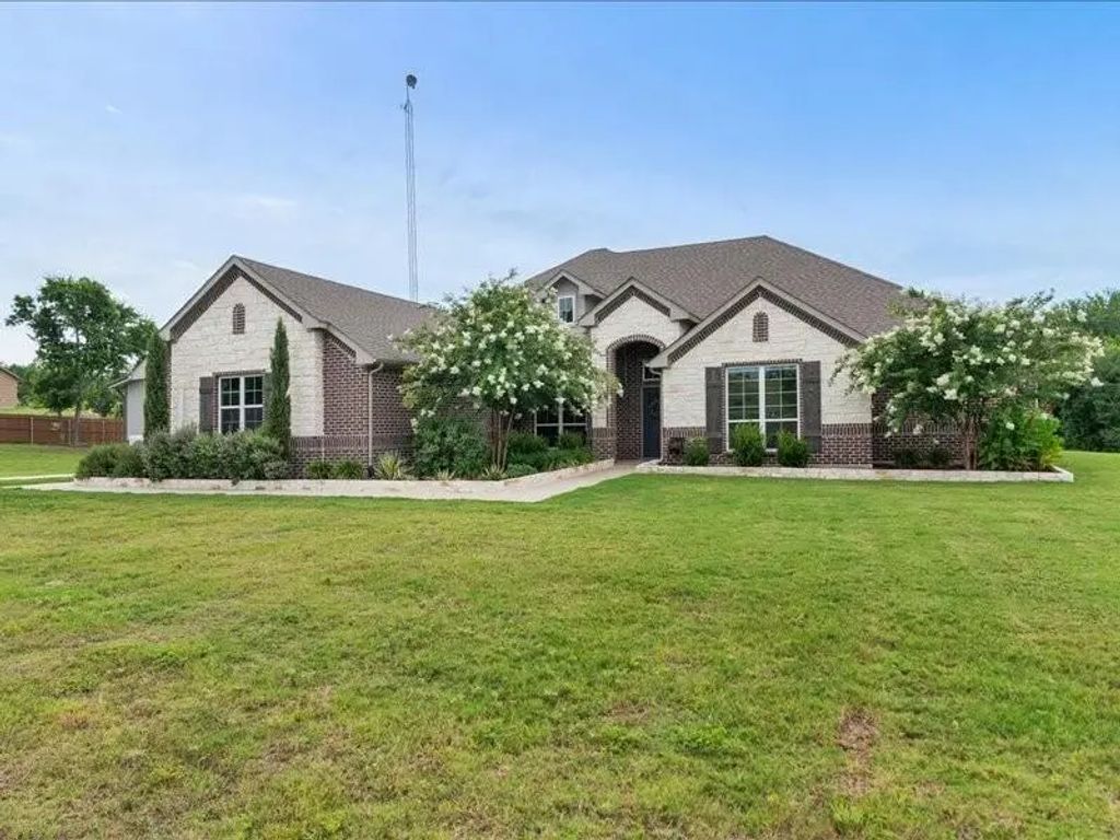 9182 County Road 466, Princeton