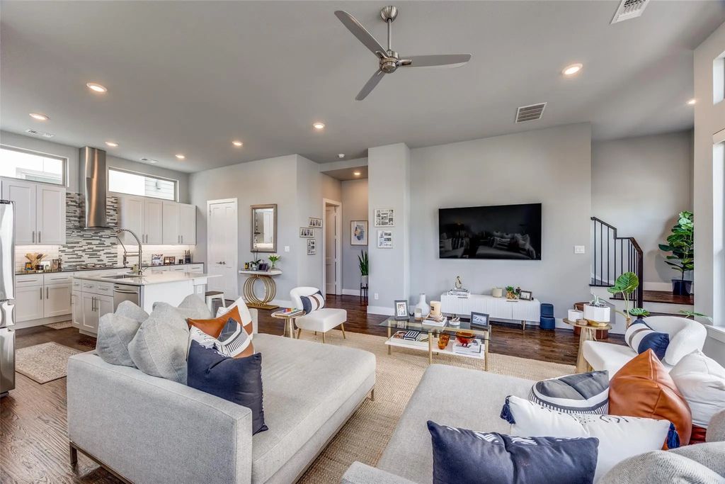 4222 Roseland Avenue 101, Dallas