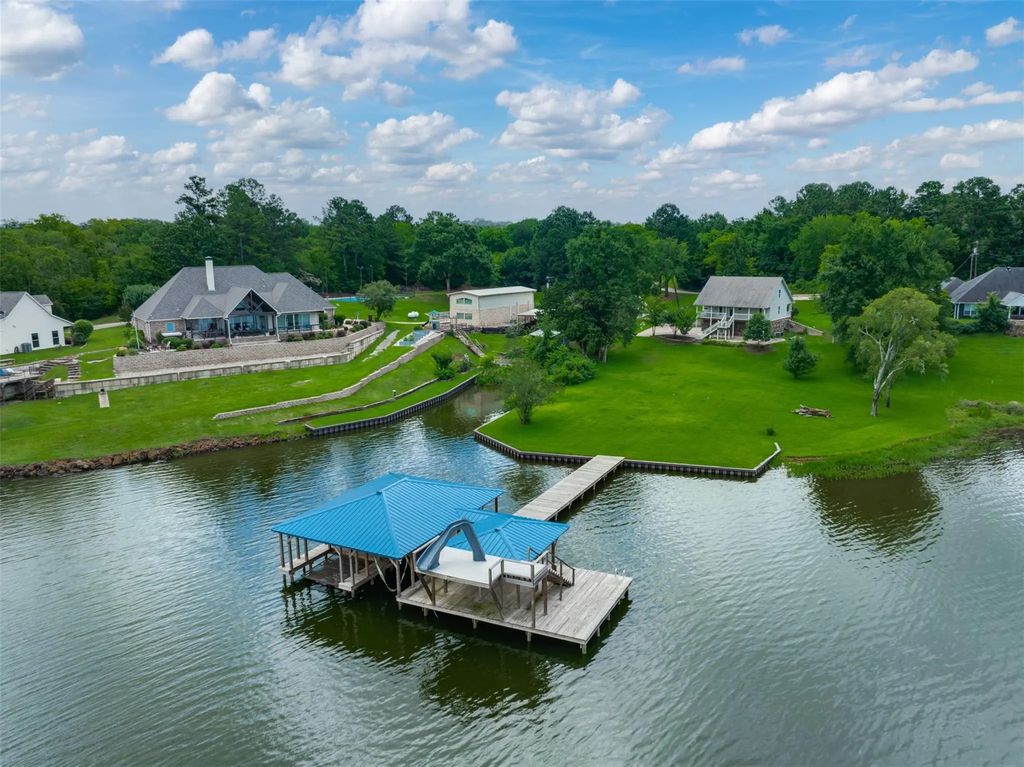 170 County Road 3515, Bullard