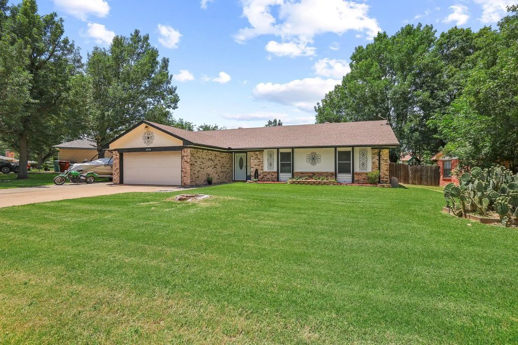 3206 N Marseille Lane, Sherman
