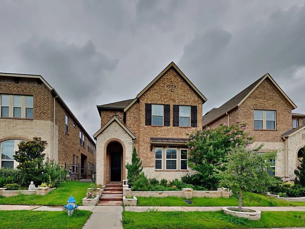 6761 E Prospect Way, Irving