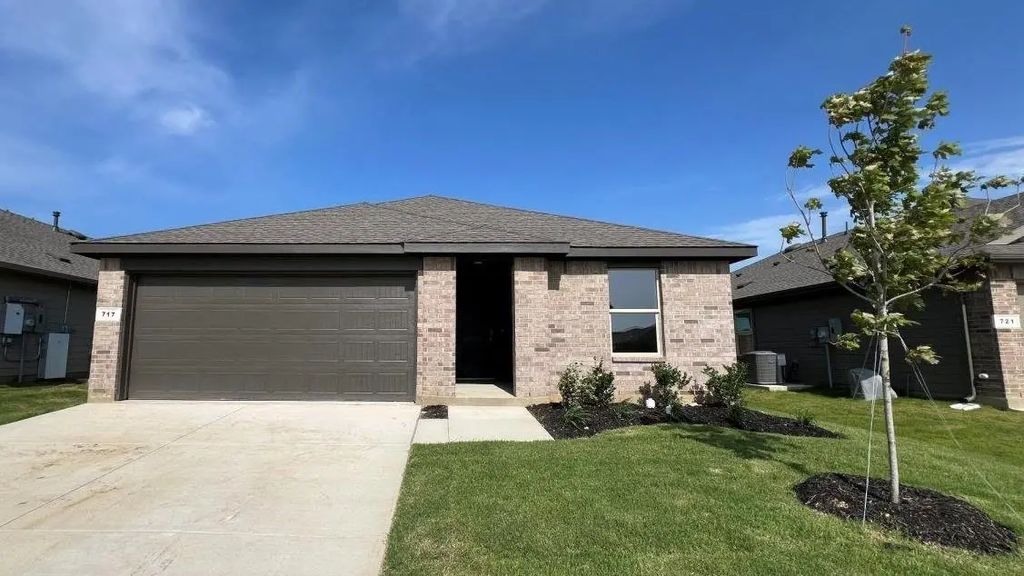 717 Wildrye Lane, Denton