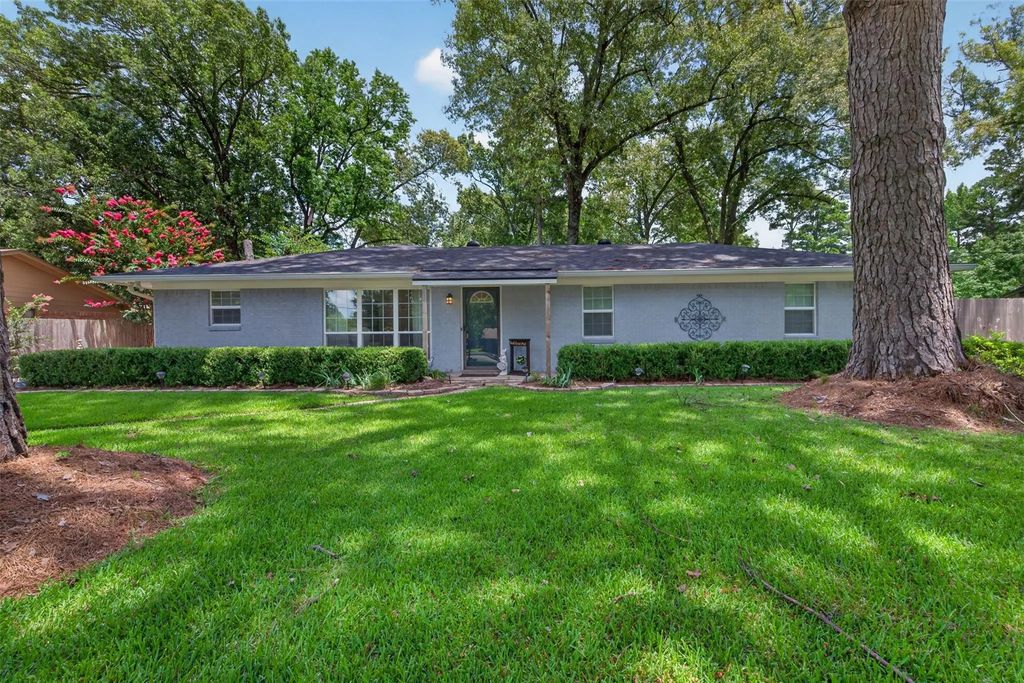 124 Lawrence Drive, Haughton