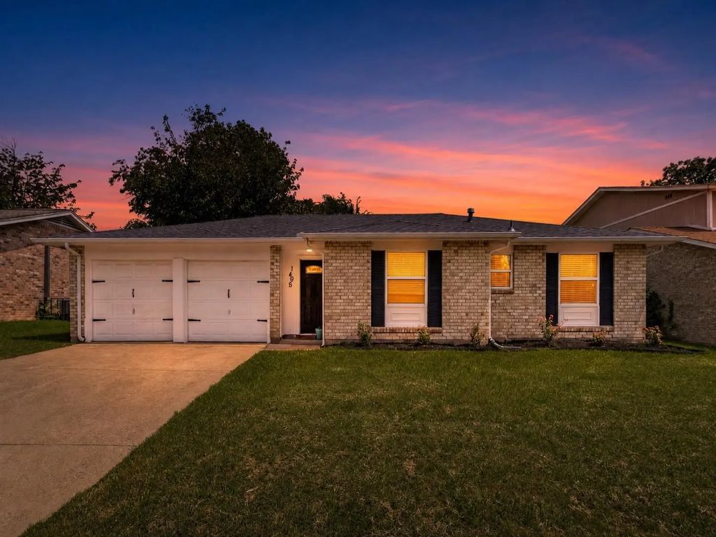 1405 Rambler Road, Arlington