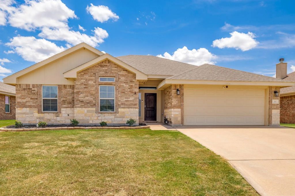 281 Miss Ellie Lane, Abilene