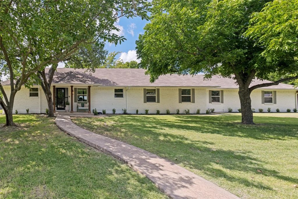 2601 Sherri Lane, Flower Mound