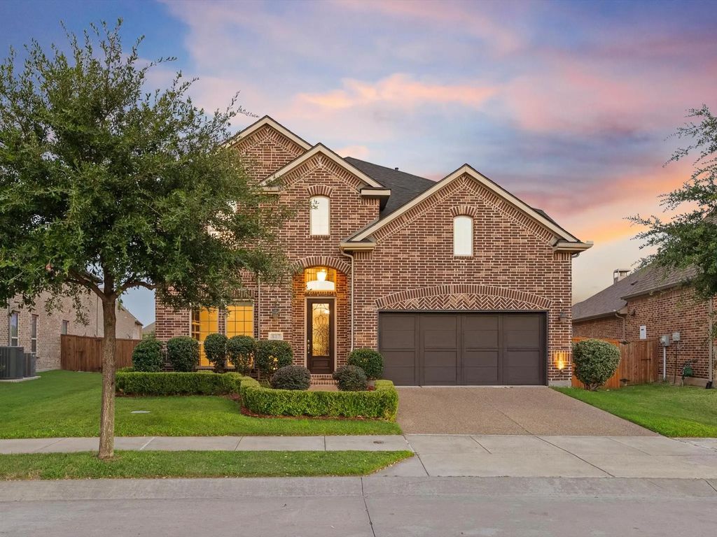 817 Winehart Street, Lewisville