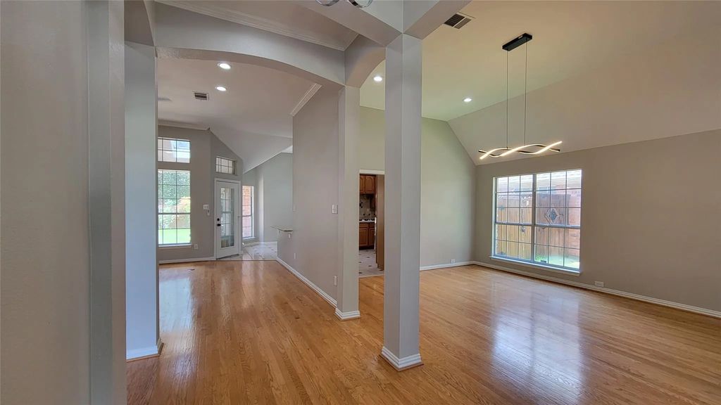 9726 Windy Hollow Drive, Irving