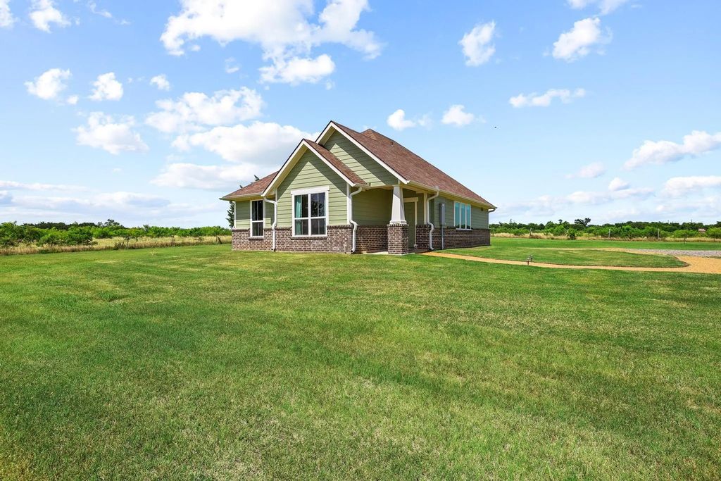 355 Little Elm Creek Road, Gunter