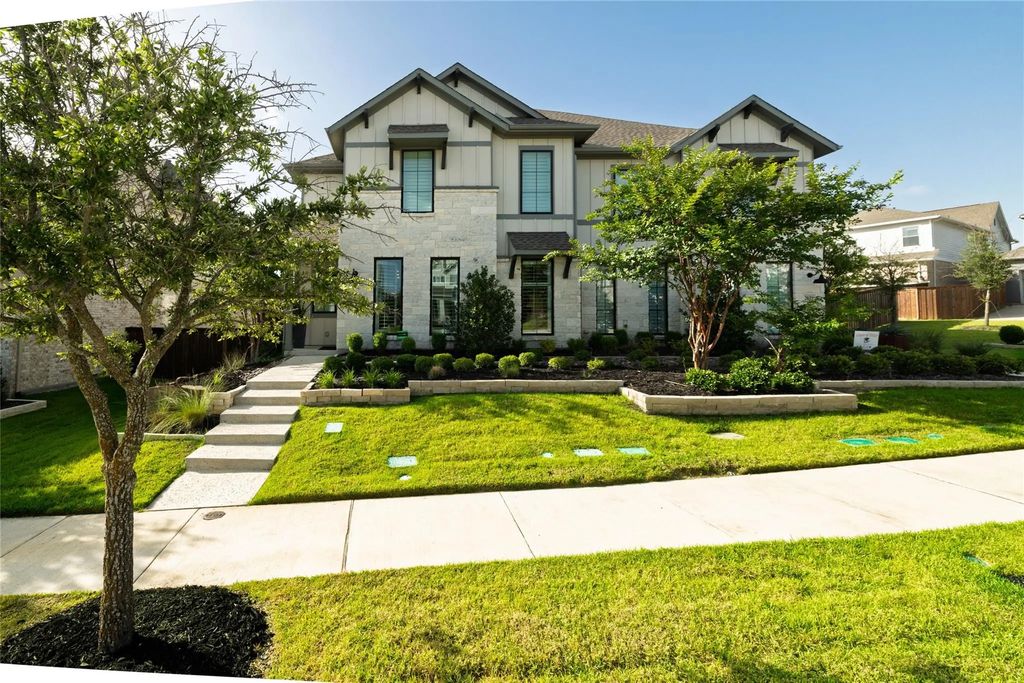2017 Prairie Holly Lane, Fort Worth