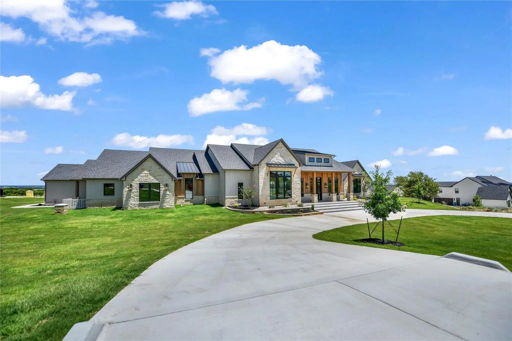 4001 Charleston Peak, Aledo