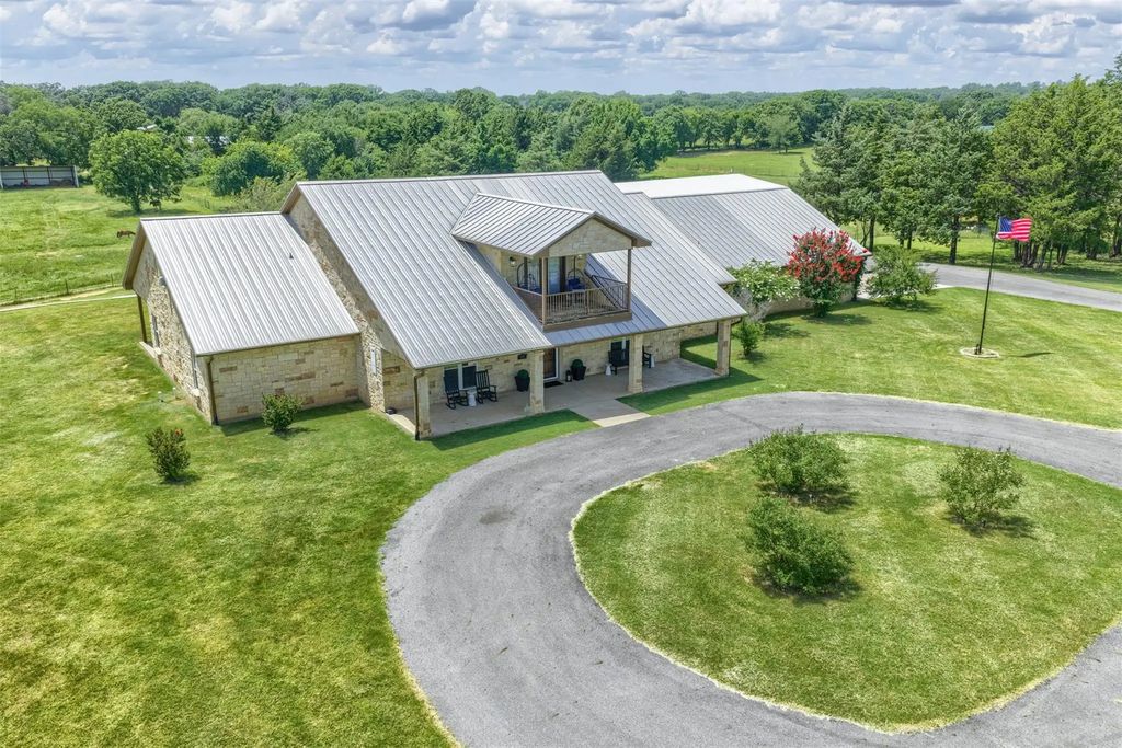 1131 Harvey Lane, Denison