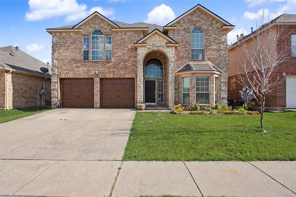 6317 Eagles Rest Drive, Fort Worth