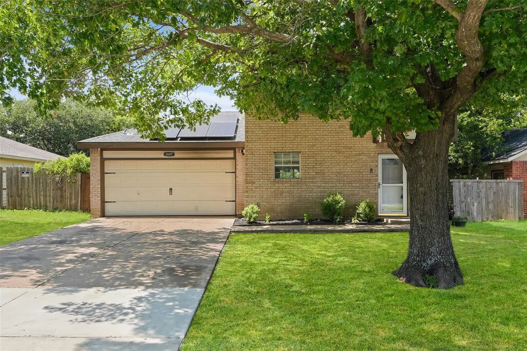 3607 Pinebrook Drive, Dallas