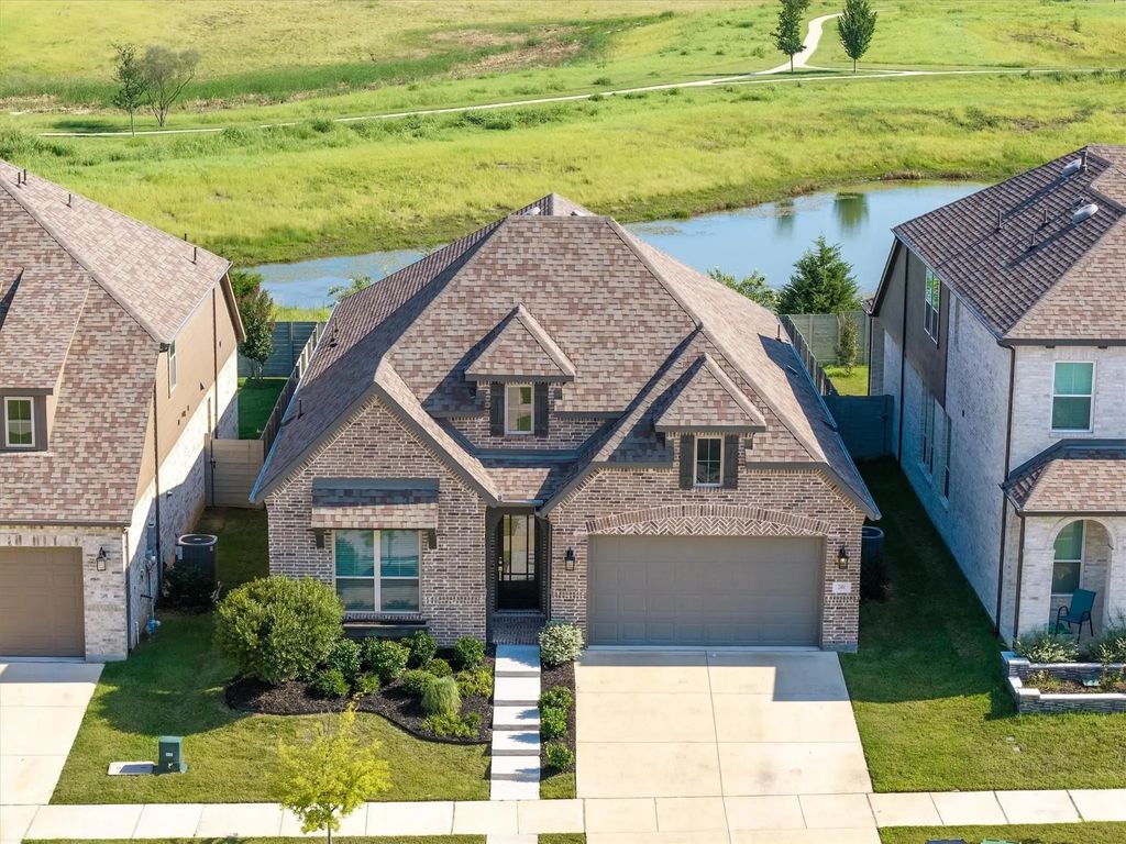 2404 Plover Lane, Argyle