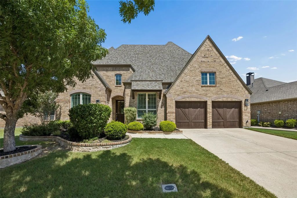 1004 W Bluff Way, Roanoke