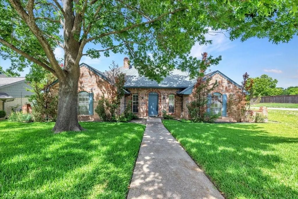 306 Swan Ridge Place, Duncanville