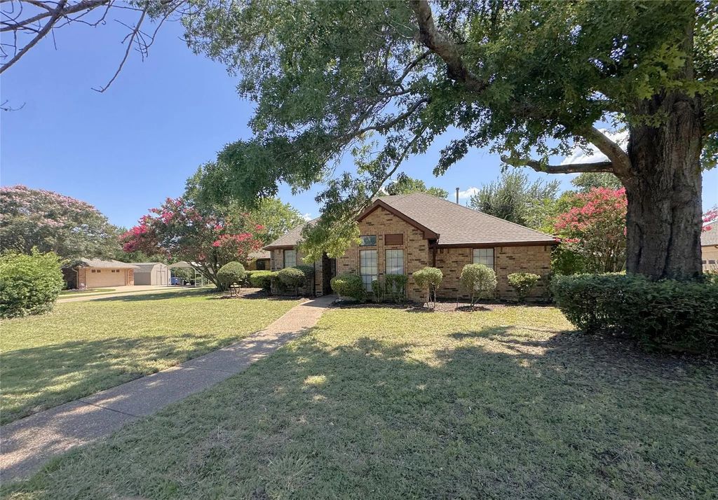 6229 Parkview Drive, Sachse