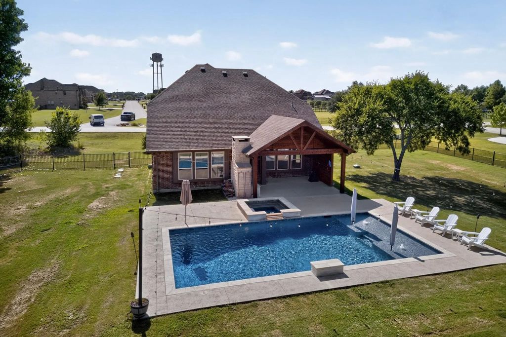 7411 Mckinney Meadows Drive, McKinney