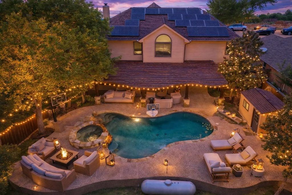 1088 Pondview Drive, Cedar Hill