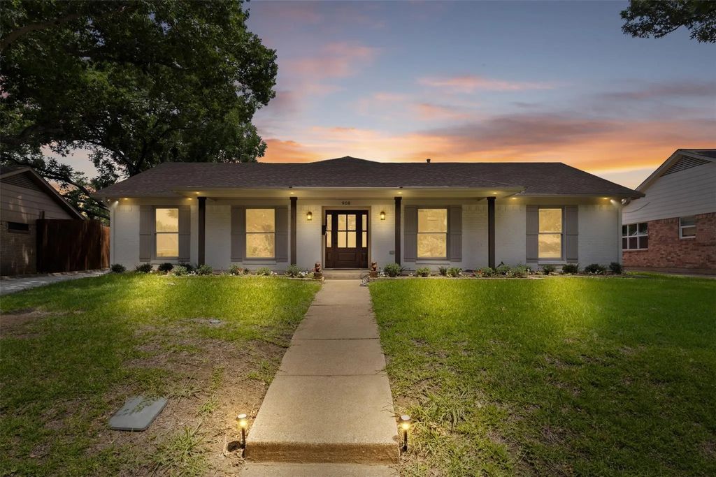 908 Vinecrest Lane, Richardson