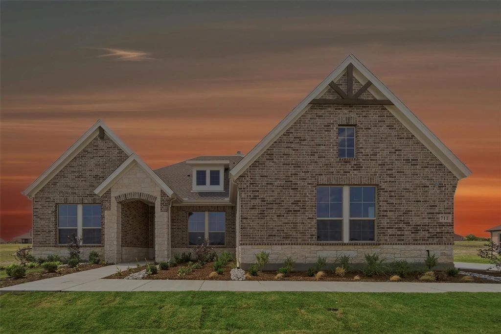 711 Water Side Drive, Van Alstyne