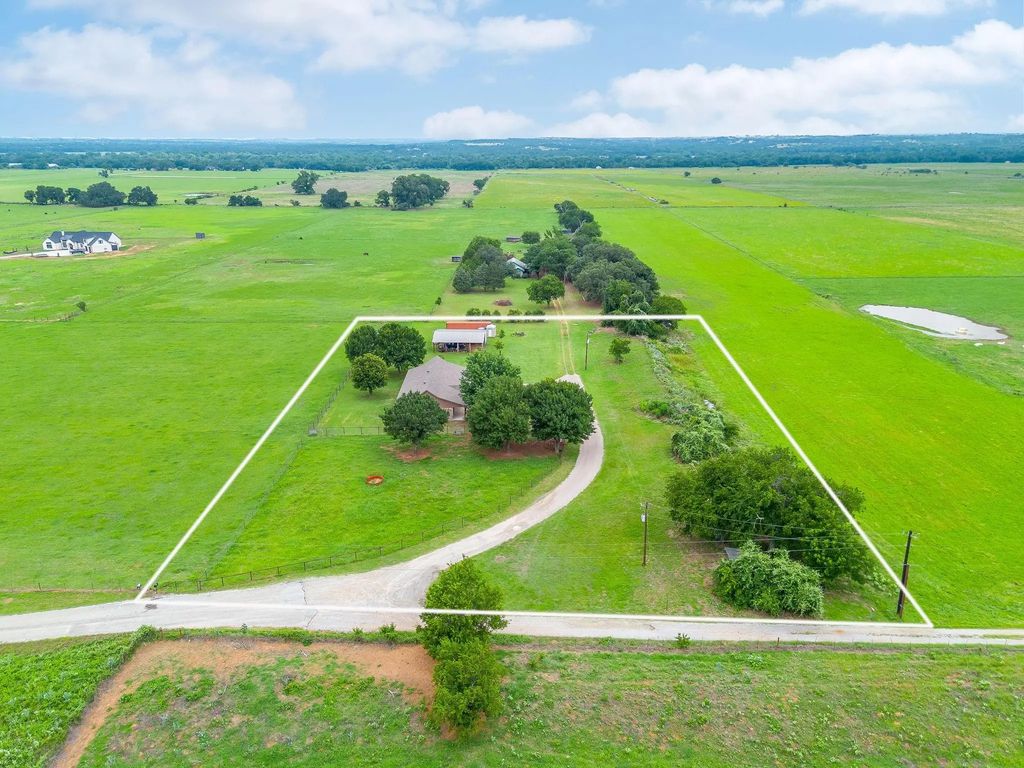 505 Double Tree Lane, Lipan